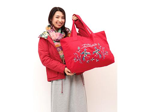 年末配送の直前で委託先を振り分けた、チチカカの福袋